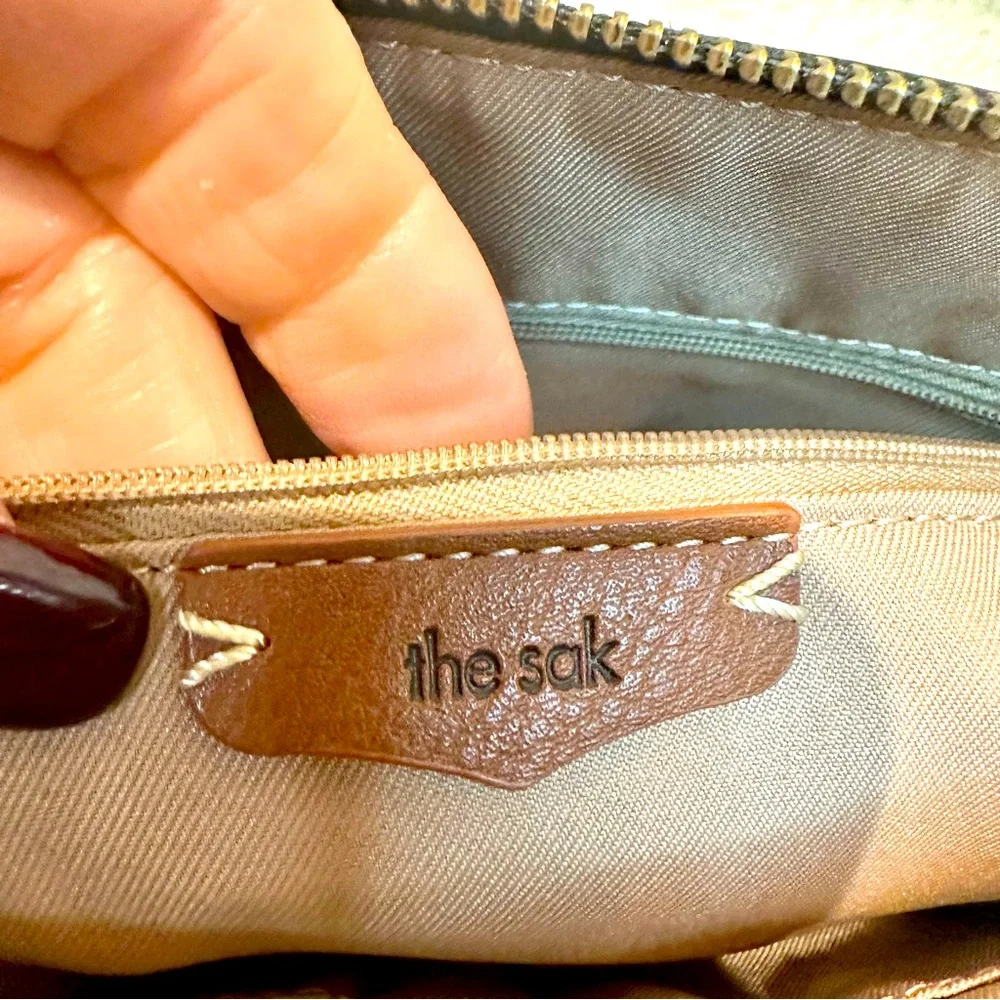 THE SAK LEATHER CROSSBODY - Picture 10 of 13